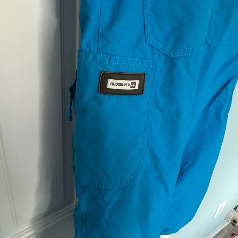 Quiksilver Vibrant Blue snow pants boys ski snowboarding utility cargo size 8 M